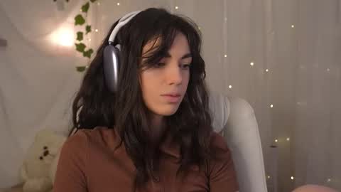 MILLI online show from 10/28/25, 10:08