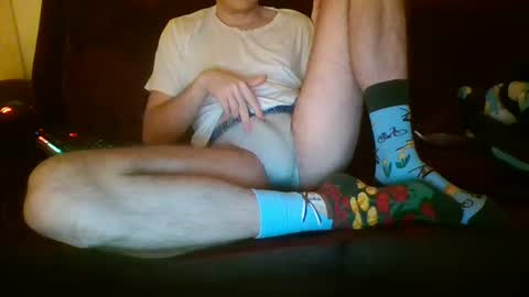 Snapshot of mysticalstoner chatting on 12/28/24, 03:04 HorniestBoy online show from 12/28/24, 03:04