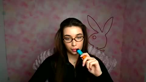 Snapshot of mysticamelia chatting on 03/10/26, 01:27 Amelia online show from 03/10/26, 01:27