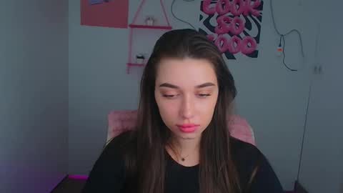 Snapshot of mysticamelia chatting on 04/19/26, 11:09 Amelia online show from 04/19/26, 11:09