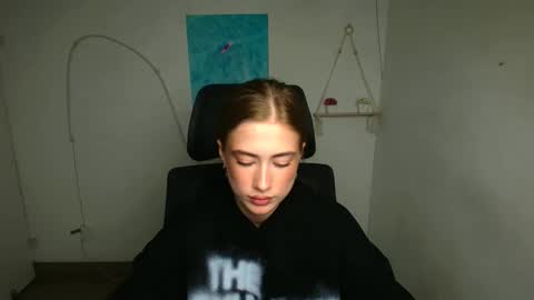 Emelie online show from 10/28/25, 12:30