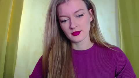 Snapshot of mysticvenus_ chatting on 12/15/25, 08:07 mysticvenus_ online show from 12/15/25, 08:07