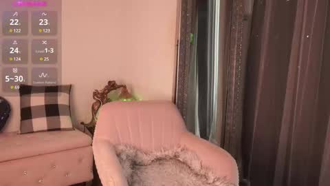 Snapshot of mysticxkitty chatting on 01/06/25, 02:03 Kamile Get to know me better Subscribe to my OnlyFans Mysticxkitty online show from 01/06/25, 02:03