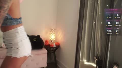 Snapshot of mysticxkitty chatting on 10/14/25, 04:41 Kamile Get to know me better Subscribe to my OnlyFans Mysticxkitty online show from 10/14/25, 04:41