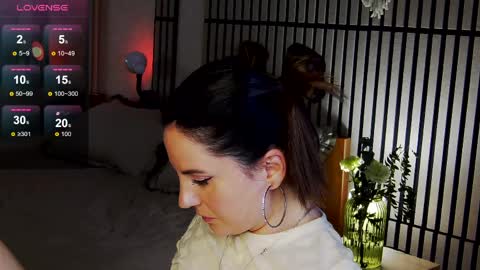 Angeline online show from 05/21/26, 08:27
