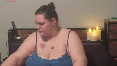 Snapshot of mzjuicybootay2169 chatting on 11/12/25, 10:37 Mzjuicybootay online show from 11/12/25, 10:37