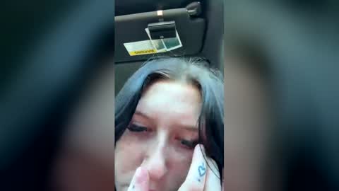 n0rmalgurl online show from 05/14/26, 08:26
