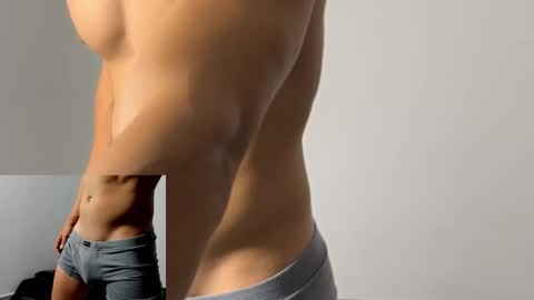 Snapshot of n1h1lv01d chatting on 09/24/25, 08:34 n1h1lv01d online show from 09/24/25, 08:34