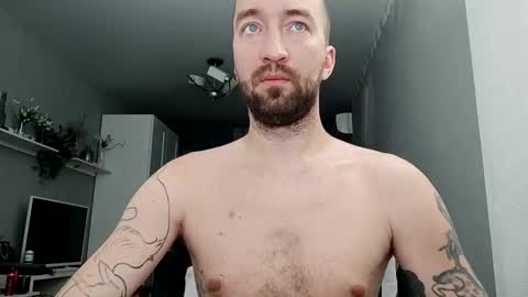 Snapshot of n22day22 chatting on 09/09/25, 10:42 Mr Bigmagnum online show from 09/09/25, 10:42