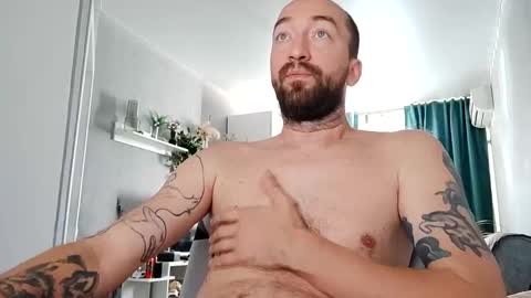 Snapshot of n22day22 chatting on 09/17/25, 11:23 Mr Bigmagnum online show from 09/17/25, 11:23