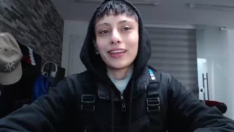 Snapshot of n3utro444 chatting on 07/27/26, 02:24 n3utro444 online show from 07/27/26, 02:24