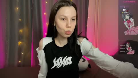 Vanessa and Julia  online show from 01/19/25, 09:45