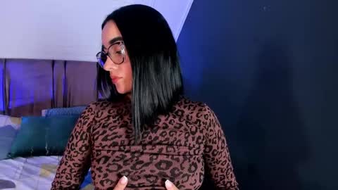 naaia_ online show from 06/02/26, 05:59