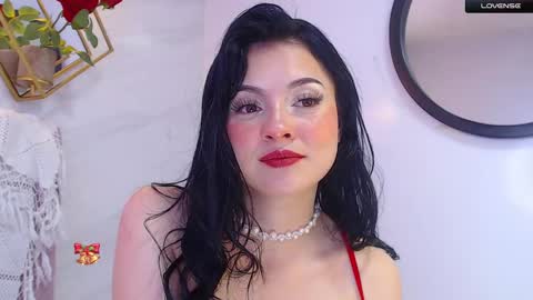 naamah_b online show from 12/15/24, 05:31