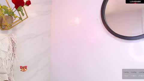 naamah_b online show from 12/16/24, 05:22
