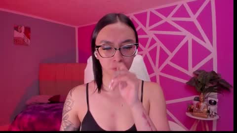 Snapshot of naath_ chatting on 02/10/26, 10:14 anny online show from 02/10/26, 10:14