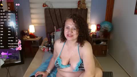 nadia_84 online show from 10/15/25, 12:27