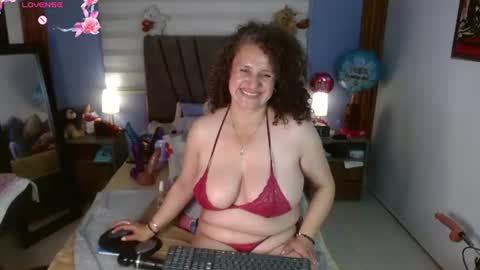 nadia_84 online show from 06/22/26, 07:22