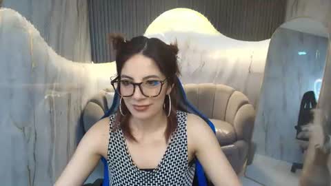 Nadia  online show from 06/20/26, 07:38