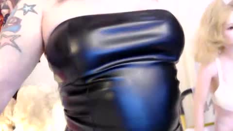 Nadia Vixen online show from 05/15/26, 11:12