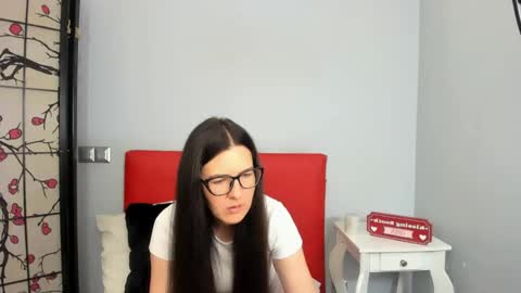 nadiatrue online show from 06/18/26, 05:06
