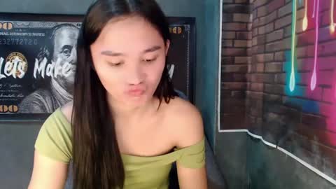 nadiestar online show from 06/18/26, 12:33