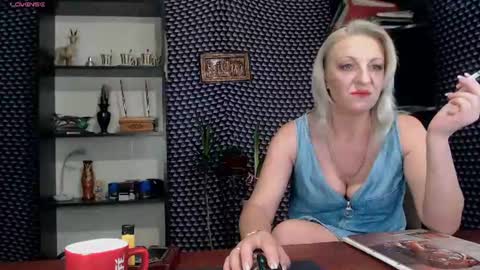 Nadin online show from 07/12/26, 12:51