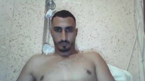 Snapshot of nadirff16 chatting on 09/18/25, 03:14 V online show from 09/18/25, 03:14