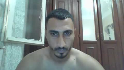 Snapshot of nadirff16 chatting on 09/19/25, 01:45 V online show from 09/19/25, 01:45