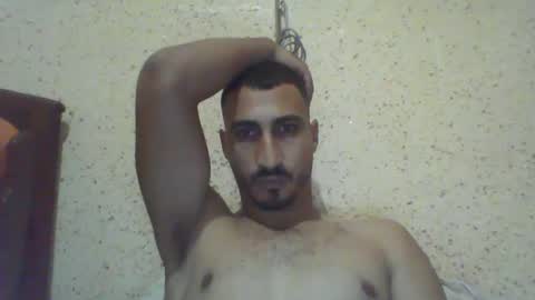 Snapshot of nadirff16 chatting on 09/24/25, 01:47 V online show from 09/24/25, 01:47