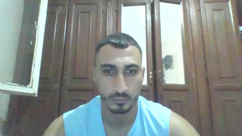 Snapshot of nadirff16 chatting on 09/28/25, 03:39 V online show from 09/28/25, 03:39