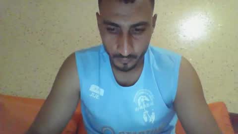 Snapshot of nadirff16 chatting on 10/09/25, 05:11 V online show from 10/09/25, 05:11