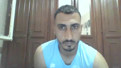 Snapshot of nadirff16 chatting on 10/21/25, 01:12 V online show from 10/21/25, 01:12