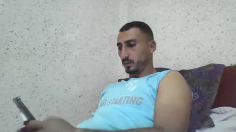 Snapshot of nadirff16 chatting on 10/23/25, 04:50 V online show from 10/23/25, 04:50