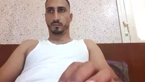 Snapshot of nadirff16 chatting on 11/04/25, 11:42 V online show from 11/04/25, 11:42