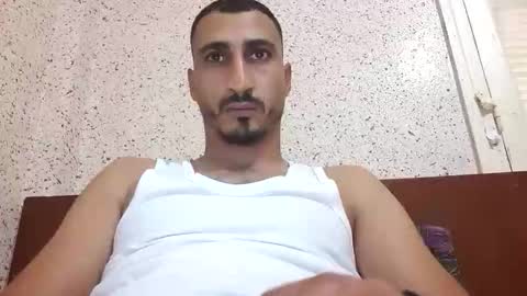 Snapshot of nadirff16 chatting on 11/07/25, 01:11 V online show from 11/07/25, 01:11