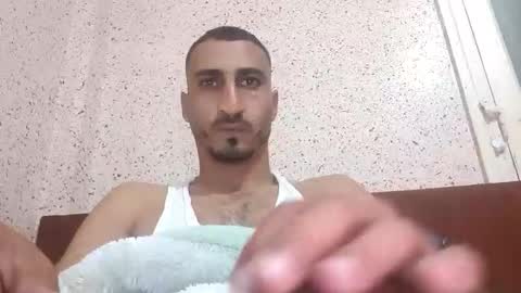 Snapshot of nadirff16 chatting on 11/23/25, 03:56 V online show from 11/23/25, 03:56