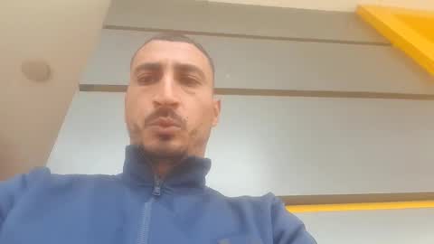 Snapshot of nadirff16 chatting on 11/24/25, 11:43 V online show from 11/24/25, 11:43