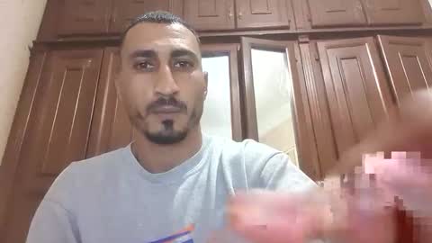 Snapshot of nadirff16 chatting on 12/03/25, 04:49 V online show from 12/03/25, 04:49