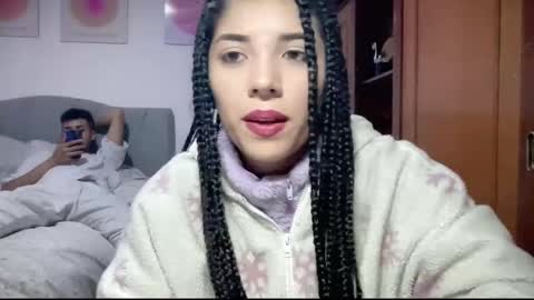 naduu__xx online show from 01/06/25, 02:37