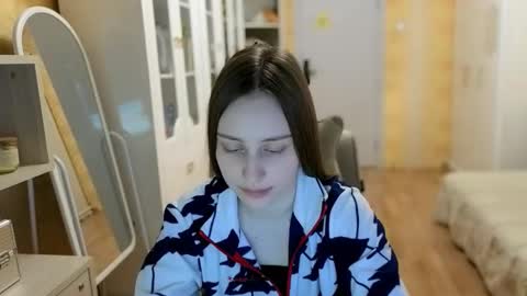 naebina online show from 12/02/25, 07:25