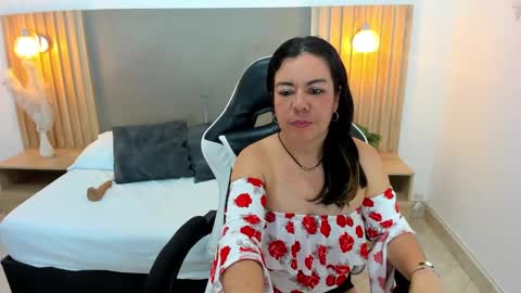 N A H I A online show from 01/26/25, 05:13