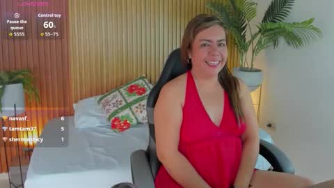 Snapshot of nahia_13 chatting on 12/16/25, 03:17 N A H I A online show from 12/16/25, 03:17