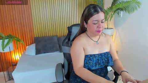 Snapshot of nahia_13 chatting on 02/10/26, 12:20 N A H I A online show from 02/10/26, 12:20