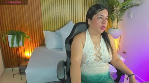 Snapshot of nahia_13 chatting on 04/11/26, 02:05 N A H I A online show from 04/11/26, 02:05