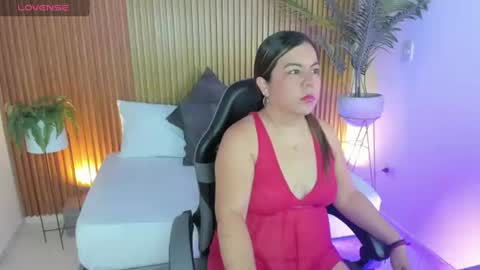 Snapshot of nahia_13 chatting on 06/10/26, 12:04 N A H I A online show from 06/10/26, 12:04