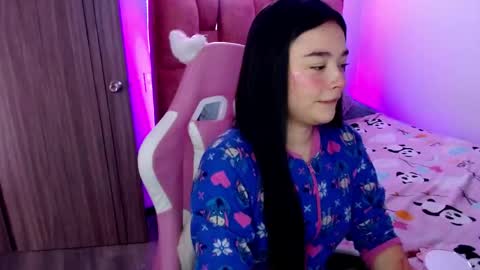  Nahia  online show from 06/02/26, 03:36