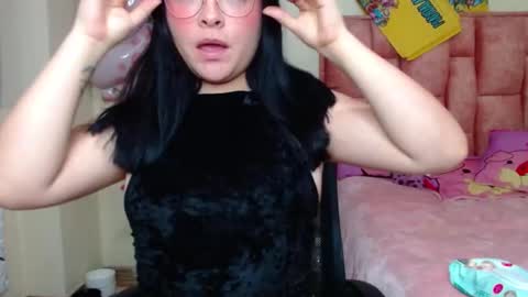 nahia cute     only   online show from 02/19/25, 05:49