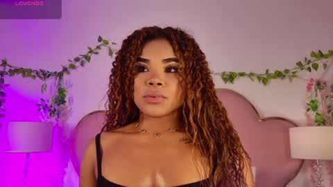 NahiaraReina  online show from 07/14/26, 01:28