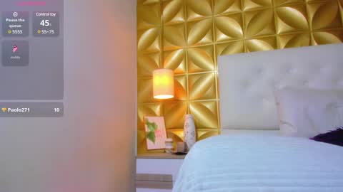 Snapshot of nahiavictoria chatting on 03/06/25, 07:03 NahiaVictoria  online show from 03/06/25, 07:03